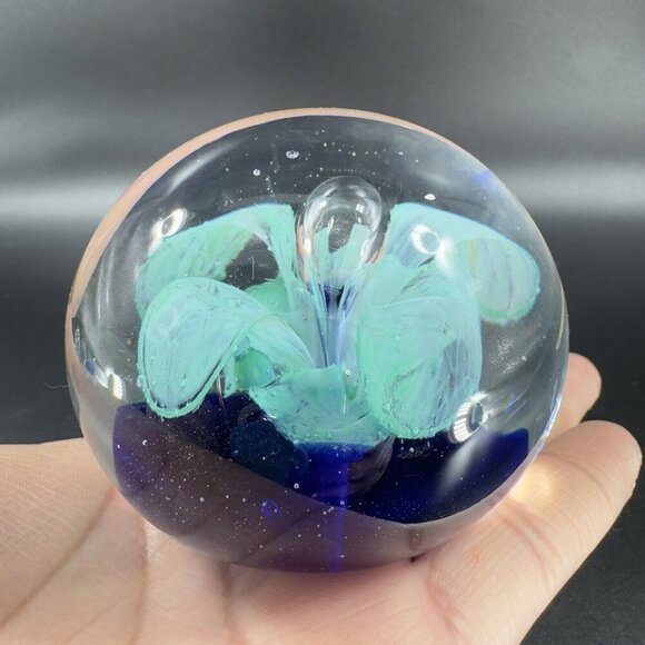 Vintage Round Paperweight Art Glass Blue Flower Figurine With Air Bubble Glass - Picture 12 of 16